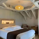 Hôtel&restaurant - Le Manoir Des Cèdres - Piscine Chauffée Et Climatisation 3*
