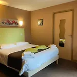 Hôtel&restaurant - Le Manoir Des Cèdres - Piscine Chauffée Et Climatisation Hotel 3*
