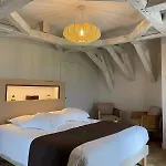 Hotel Hôtel&restaurant - Le Manoir Des Cèdres - Piscine Chauffée Et Climatisation