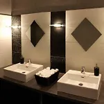 Hôtel&restaurant - Le Manoir Des Cèdres - Piscine Chauffée Et Climatisation Hotel
