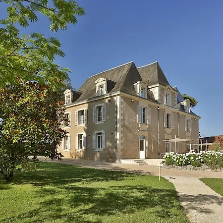 & Restaurant - Le Manoir Des Cedres - Piscine Chauffee Et Climatisation Hotell 3*