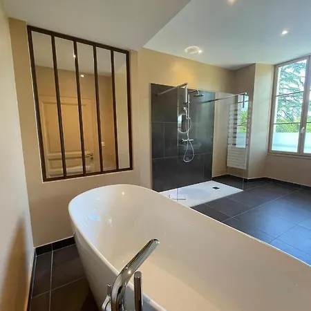 & Restaurant - Le Manoir Des Cedres - Piscine Chauffee Et Climatisation Hotell Rouffignac Saint-Cernin