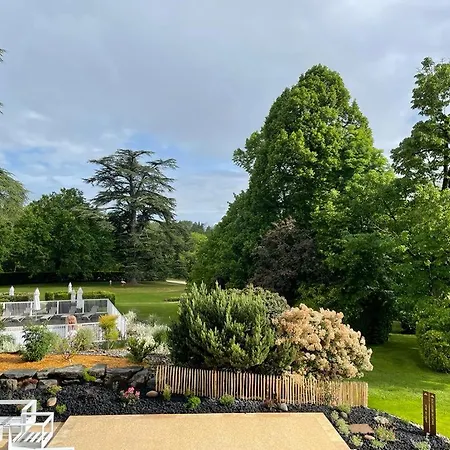 Hotel Hôtel&restaurant - Le Manoir Des Cèdres - Piscine Chauffée Et Climatisation 3*