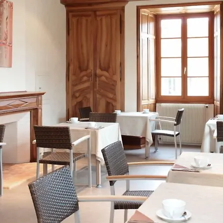 & Restaurant - Le Manoir Des Cedres - Piscine Exterieure Et Climatisation 3* Rouffignac Saint-Cernin