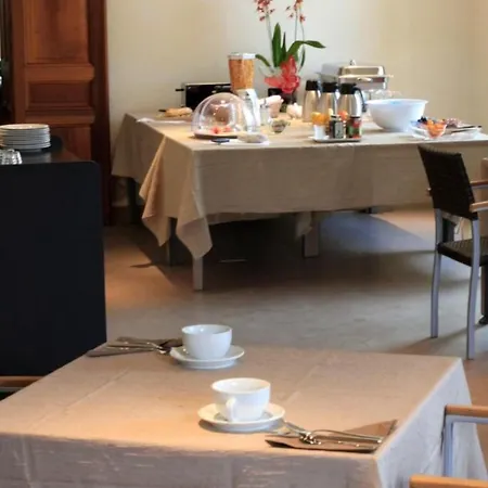 מלון & Restaurant - Le Manoir Des Cedres - Piscine Exterieure Et Climatisation