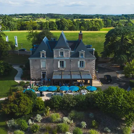 & Restaurant - Le Manoir Des Cedres - Piscine Exterieure Et Climatisation 3*