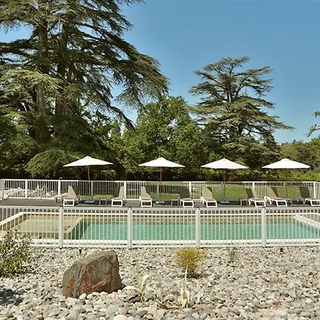 & Restaurant - Le Manoir Des Cedres - Piscine Chauffee Et Climatisation Rouffignac Saint-Cernin